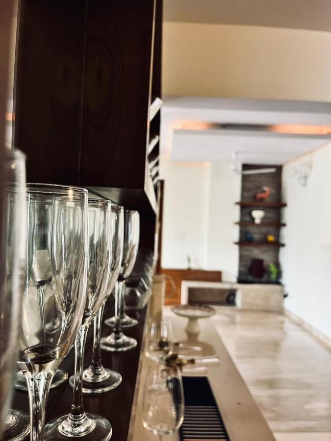Bed and Breakfast Luho Grande Bengaluru Zewnętrze zdjęcie